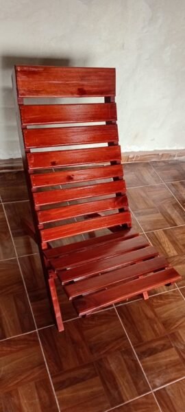 Silla Camastro Plegable de Madera Maciza Barnizada Color Caoba